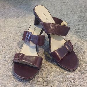 Anne Klein brown heeled sandals